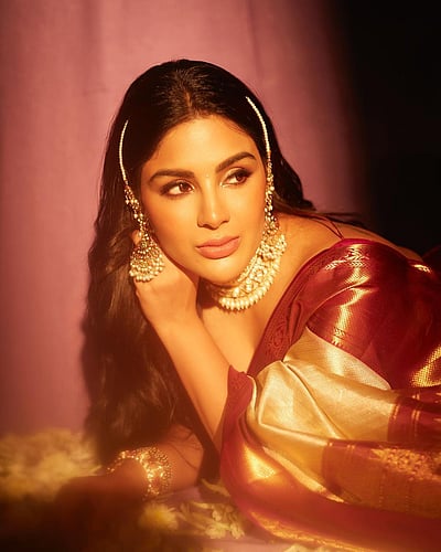 சங்கத்தில் பாடாத கவிதை... சம்யுக்தா மேனன்!